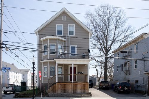176 E Main St, Fall River, MA, 02724-3323 | Card Image