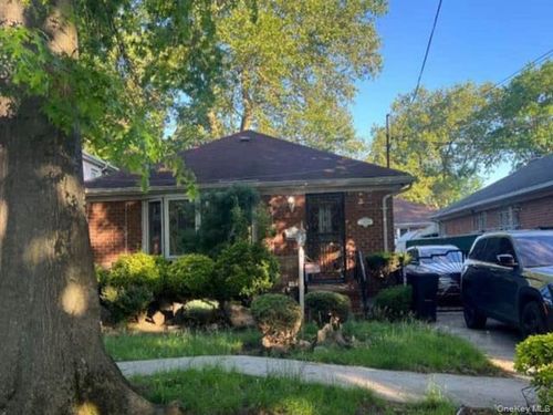 13838 222nd St, Laurelton, NY, 11413-2738 | Card Image