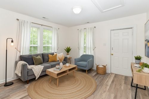 1018 Bridge St, Columbia, TN, 38401-3816 | Card Image