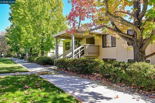 apt-4-2000 Golden Rain Rd, Walnut Creek, CA, 94595-1918 | Card Image