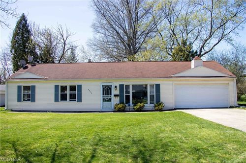 4636 Derbyshire Drive, North Randall, OH, 44128 | Card Image