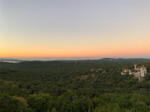 8132 Breeze Way, Jonestown, TX, 78645-9644 | Card Image