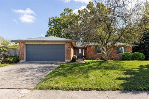 910 Bright Ave, Vandalia, OH, 45377-1521 | Card Image