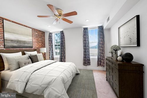 apt-2a-48 N Front St, PHILADELPHIA, PA, 19106-2286 | Card Image