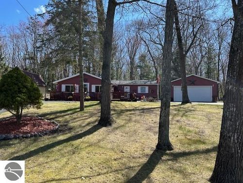 7468 E Cedar Lake Dr, Greenbush, MI, 48738-9204 | Card Image