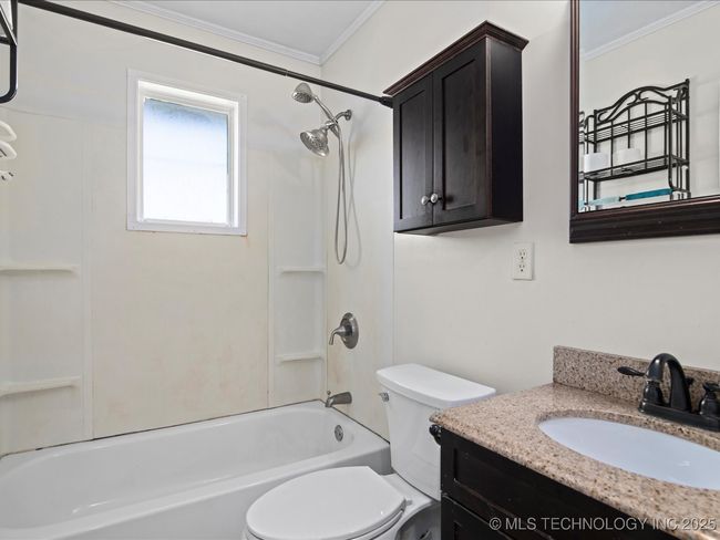 109 N Gertrude St, House other with 3 bedrooms, 2 bathrooms and null parking in Copan OK | Image 11
