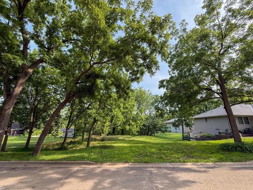2213L Hiersche Rd, Faribault, MN, 55021-2209 | Card Image