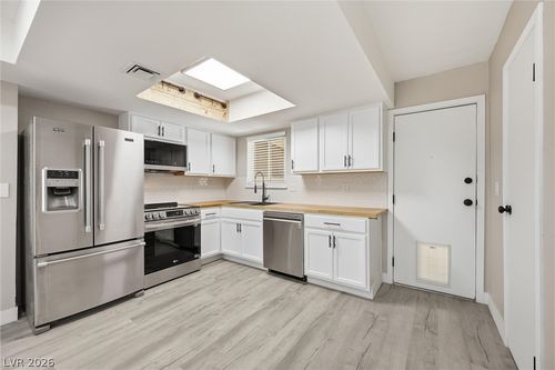 5626 W Lake Mead Boulevard, Las Vegas, NV, 89108 | Card Image