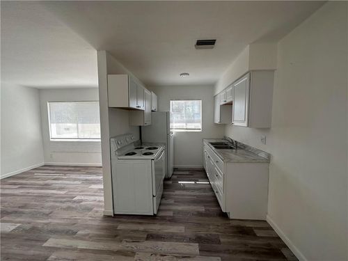 apt-3-300 Se 9th Ct, Hallandale Beach, FL, 33009-7130 | Card Image