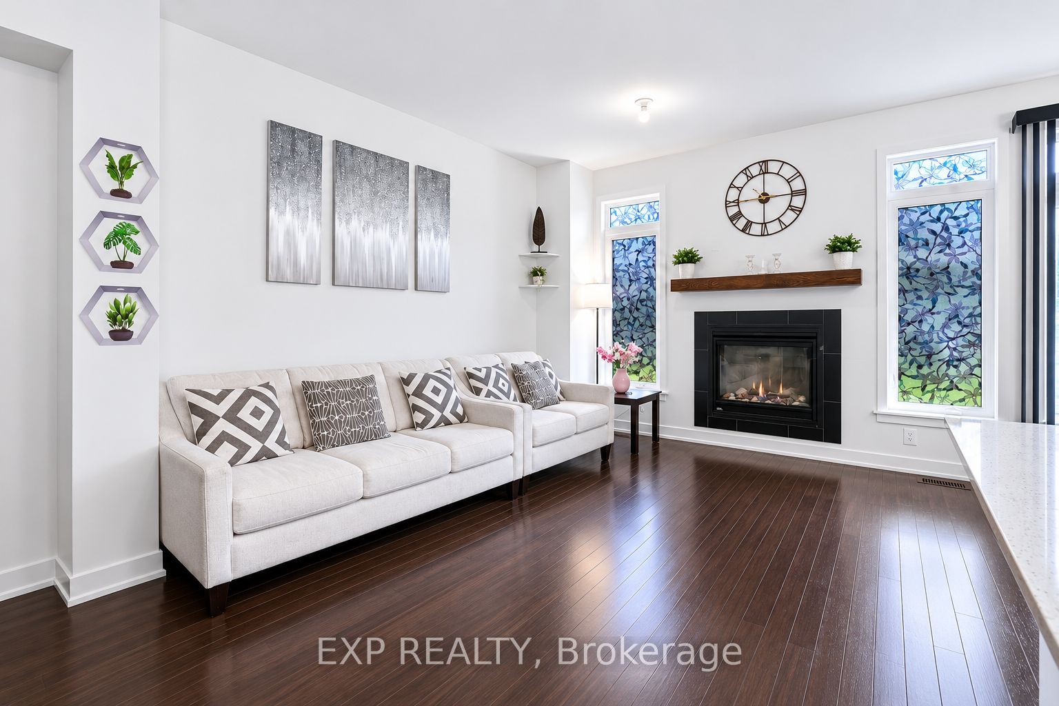 Residential in Barrhaven 5