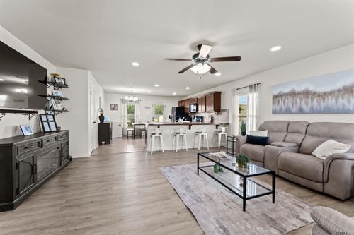12207 Wilderness Run Dr, Denham Springs, LA, 70726-5910 | Card Image