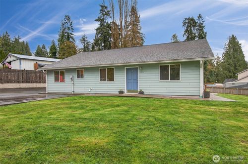 2926 37th Ave, Longview, WA, 98632-5312 | Card Image