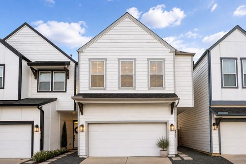 8451 Berry Brush Ln, Houston, TX, 77022-1753 | Card Image