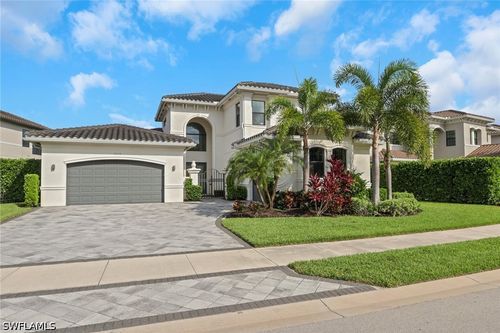 4509 Azalea Dr, NAPLES, FL, 34119-9055 | Card Image