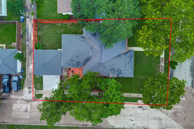Aerial view of property and surrounding area featuring property parcel outlined | Image 39