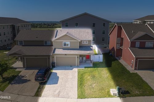 2711 23rd St W, Williston, ND, 58801-2541 | Card Image