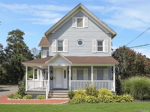 b-22 Jennings Ave, Patchogue, NY, 11772-2572 | Card Image