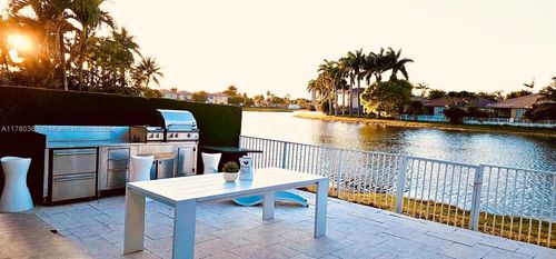 11271 Nw 75th Ln, Doral, FL, 33178-1499 | Card Image
