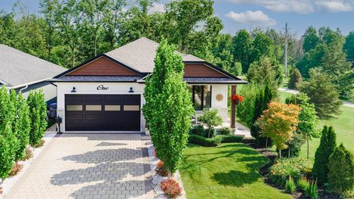 1 Creek Side Pl, Grand Bend, ON, N0M1T0 | Card Image