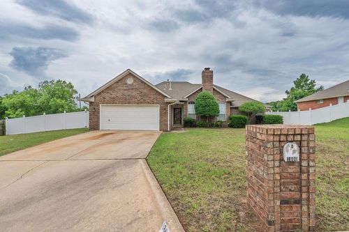 1800 Henson Court, Shawnee, OK, 74804 | Card Image