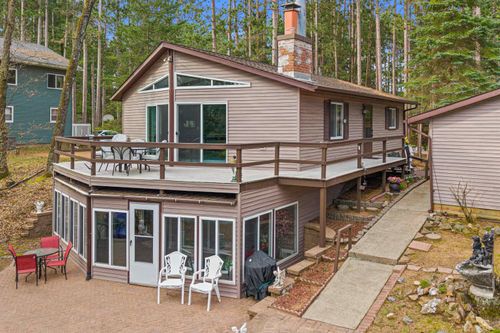 1074 E Queens Way, Nekoosa, WI, 54457-8977 | Card Image