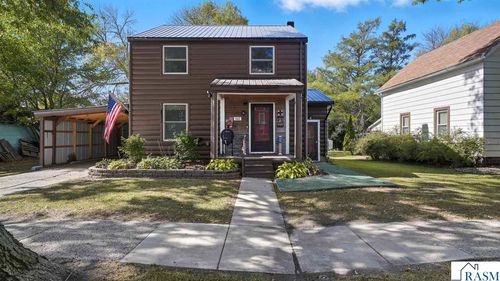 102 N School, Delavan, MN, 56023-9626 | Card Image