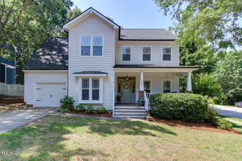 3400 Suncrest Village Ln, Raleigh, NC, 27616-9009 | Card Image