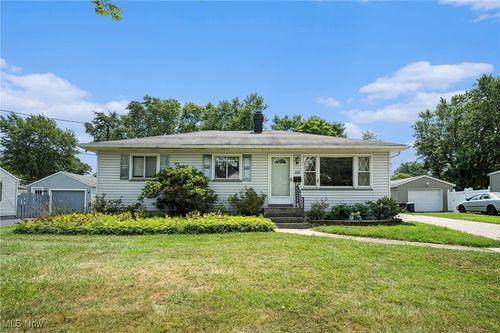 2132 W 13th St, Ashtabula, OH, 44004-2779 | Card Image