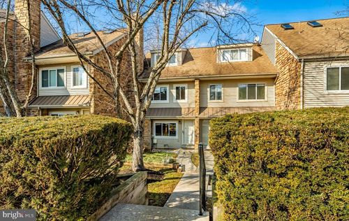 227 Carriage Ct, Chesterbrook, PA, 19087-5546 | Card Image