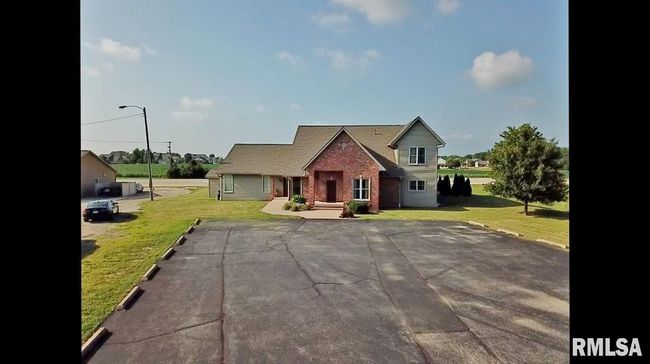 109 Elizabeth Pointe Dr, Home with 0 bedrooms, 0 bathrooms and 15 parking in Germantown Hills IL | Image 6