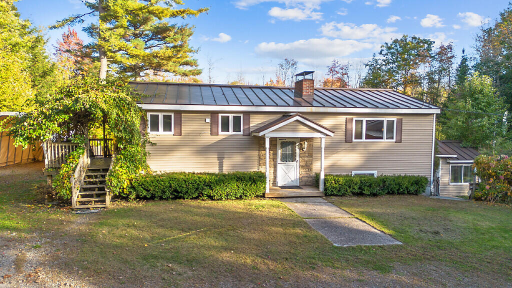 Pond Rd, Winslow, ME 04901