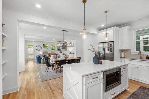 a-423A American Rd, Nashville, TN, 37209-2922 | Card Image