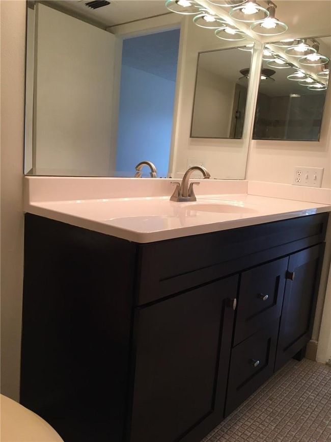 APT-301C - 5530 Nw 44 Th St, Condo with 2 bedrooms, 2 bathrooms and null parking in Lauderhill FL | Image 18