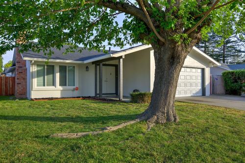 5806 Hillsdale Boulevard, Sacramento, CA, 95842 | Card Image