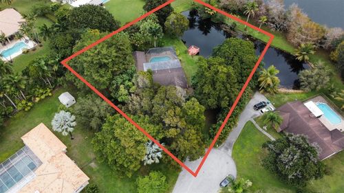 10800 Sw 40th Ct, Davie, FL, 33328-2143 | Card Image