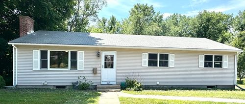 12 Hadley St, South Hadley, MA, 01075-1012 | Card Image