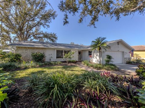 738 Serata St, VENICE, FL, 34285-3131 | Card Image