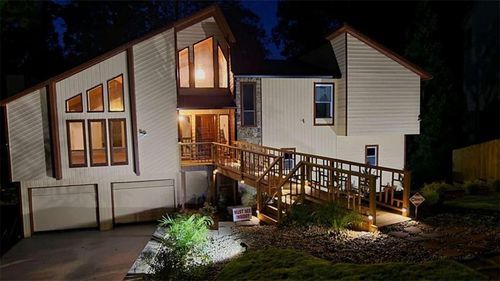 2696 Long Lake Ter Ne, Roswell, GA, 30075-4082 | Card Image
