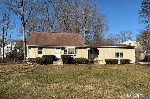 658 Winnepoge Dr, Fairfield, CT, 06825-2549 | Card Image