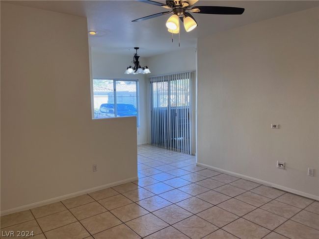 UNIT-102 - 1310 Red Gable Ln, Condo with 2 bedrooms, 2 bathrooms and null parking in Las Vegas NV | Image 4