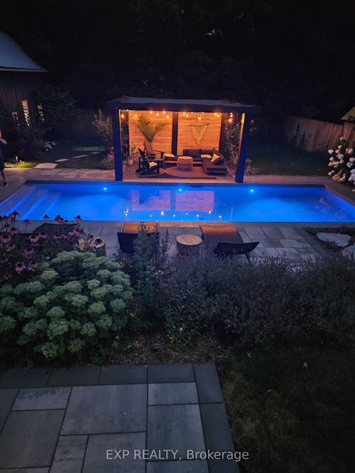 16 Barker St, Picton, ON, K0K2T0 | Card Image