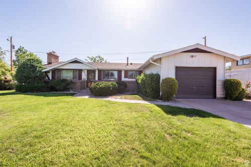 570 N Parkway Ave, Tooele, UT, 84074-1734 | Card Image