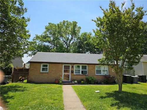 419 Rogers Ave, Hampton, VA, 23664-1525 | Card Image