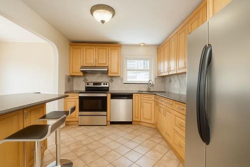 21 Gary Rd, Syosset, NY, 11791-6211 | Card Image