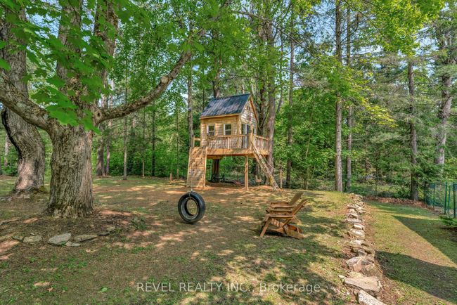 20 Benson Blvd, House other with 3 bedrooms, 2 bathrooms and 10 parking in Coboconk ON | Image 43