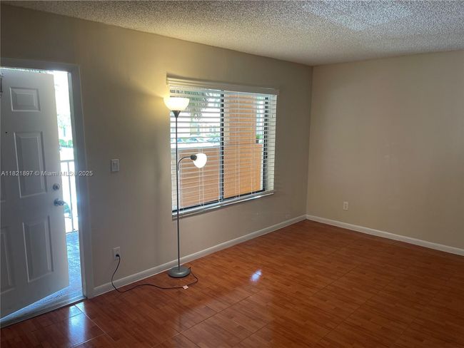 APT-206J - 6900 Sw 39 Th St, Condo with 2 bedrooms, 2 bathrooms and null parking in Davie FL | Image 4