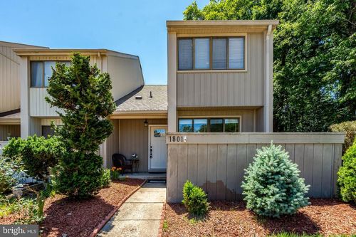 1801 Powder Horn Ter, WOODBRIDGE, VA, 22191-3817 | Card Image
