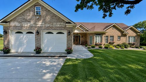 205 Woodside Way, Lancaster, KY, 40444-7172 | Card Image