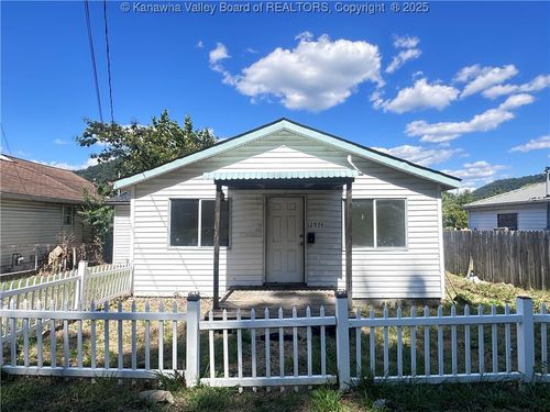 12974 Ohio Ave, Chesapeake, WV, 25315-1326 | Card Image