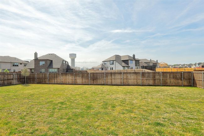 583 E Carol St, House other with 4 bedrooms, 4 bathrooms and null parking in Pilot Point TX | Image 29